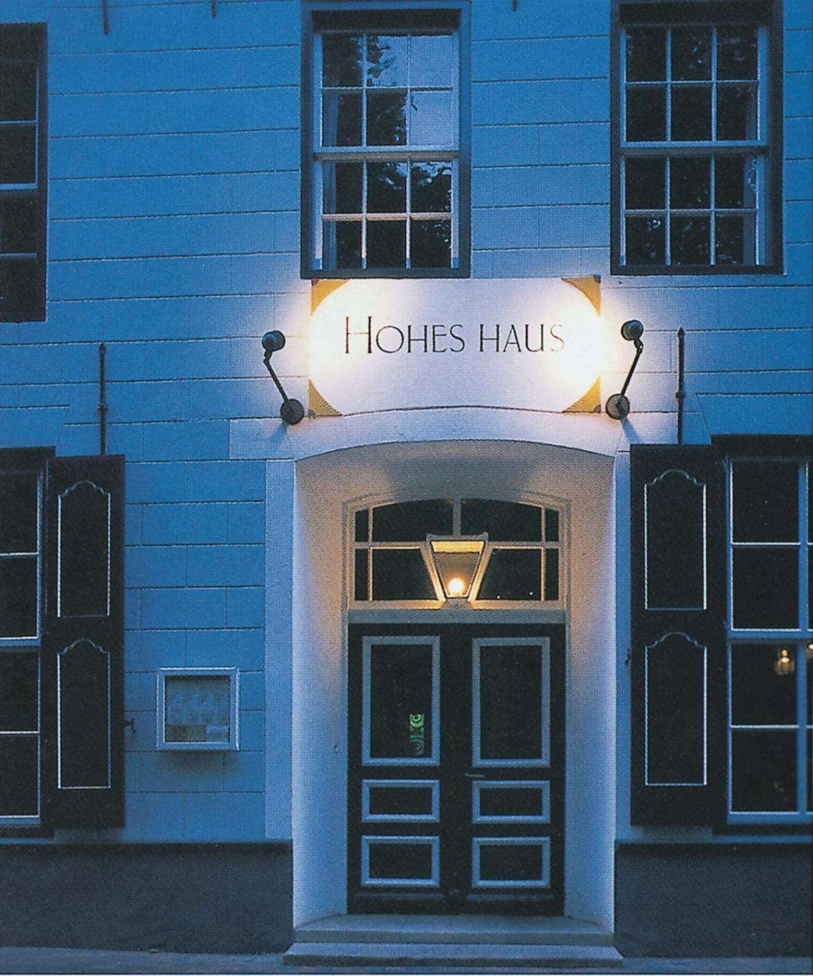 Hohes Haus Hotel Greetsiel Exterior foto